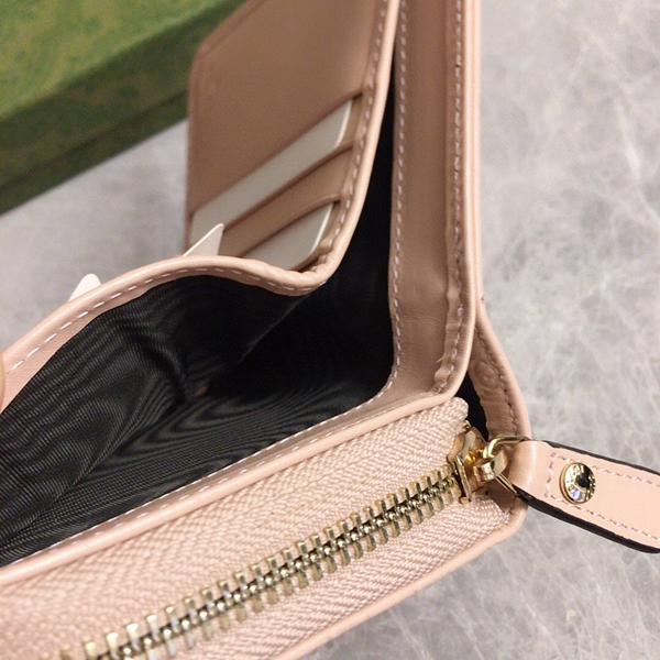グッチ財布 レプリカ内部構造